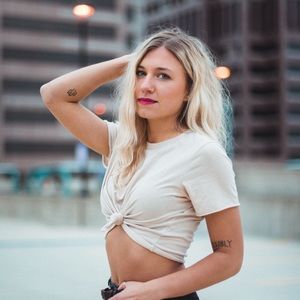 Meet your Posher, Samantha